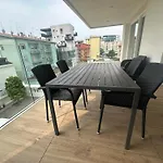 AIRONE MARE, Piscina e Parcheggio privato